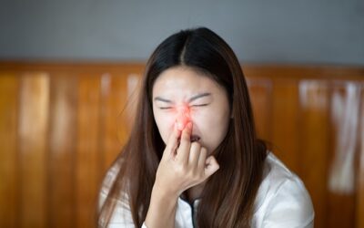 左眼脹痛微突以為用眼過度 打呼合併鼻竇炎才是禍首